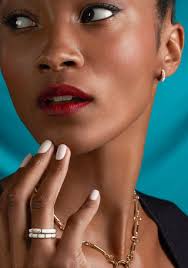 Discover The Larroudé's Jewelry Collection.