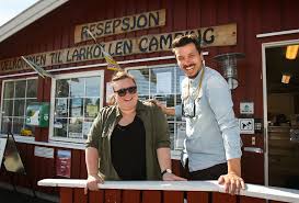 Check spelling or type a new query. Lokale Nyheter Tvprogram Familie Fra Askim Med I Ny Tv Serie Fra Campingplass Onsker Flere Lokale Deltakere