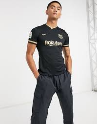 El barcelona ya conoce el diseño de sus tres equipaciones para la próxima temporada. Camiseta Negra De La Segunda Equipacion Del Fc Barcelona 2020 21 Stadium De Nike Football Asos