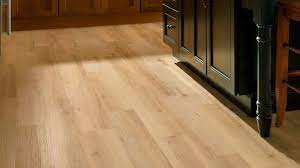 10 Best Luxury Vinyl Plank Flooring Top Rated Brands Reviewed Homeluf Com Luxury Vinyl Plank Flooring Vinyl Plank Flooring Best Luxury Vinyl Plank Flooring