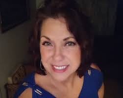 Dorothy Redwood's Instagram, Twitter & Facebook