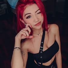 Erza et son entourage féérique.