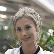 Emily Coe's Instagram, Twitter & Facebook