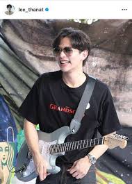 27 march 1983) is a thai luk thung and morlam singer. Bdui5fry8alfam