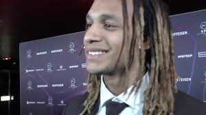 Maximilian arnold (born 27 may 1994) is a german professional footballer who plays as a midfielder for vfl wolfsburg. Super League Kevin Mbabu Ist Spieler Des Jahres 20 Minuten