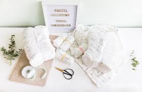 Bei uns finden sie die passende babyausstattung für jedes alter. Bastelanleitung Fur Einen Windelkinderwagen Und Babyshower Spiele Zum Ausdrucken Youdid