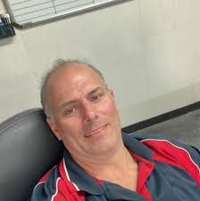 May I get recommendations for car spray painters in the area that are  reasonably priced please? Many thanks 🦋