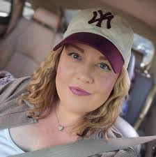 Warning about suspicious behavior in store