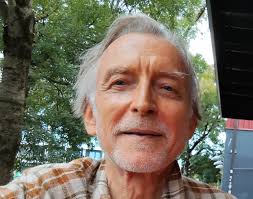 Everyone at Nucleus Arts is deeply saddened to hear the sad news about  Peter Reeds. He was a voracious and talented painter, a thoughtful and  inspirational mentor as well as a great