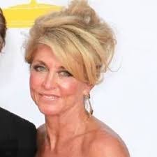 Laura Moretti's Instagram, Twitter & Facebook