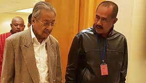 Perdana menteri, tan sri muhyiddin yassin dijadual menyampaikan perutusan khas jam 6 petang ini. Berapakah Gaji Bulanan Diterima Seorang Pegawai Khas Menteri Iluminasi