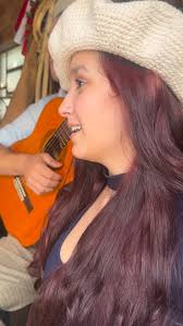 Reel by Garage Sale Maria Alves (@garagesalemariaalves) · December 14, 2025