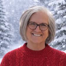 Name of independent bookstore serving sandwiches and soup?