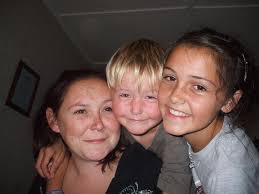 Lisa Lawless 36 yrs (solo mum) lost her life to Liver disease. Can you  Help??