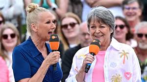 "Fernsehgarten": Ex-ZDF-Star Ramona Leiß bekommt neuen Haarschnitt