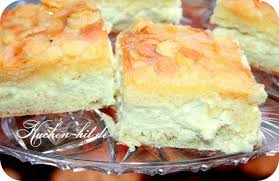Ich habe ihn mit einem hefeteig zubereitet und mit einer leichten, aber dennoch schnittfesten creme gefüllt. Bienenstich Hefeteig 3 Kuchen Hit De