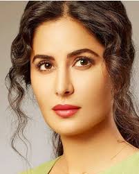 ک چھ تو بینائی بڑھے چشم تمنا کی حضور یہ بتانے ہی چلے آؤ کہ کب آؤ گے Hunny Katrina Kaif Katrina Beauty