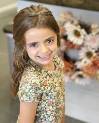 Lean with it, rock with it 🎤 @hmstudieaux #hairtransformation #fallhair  #lanza #keune #shadeseq #graycoverage #shadeseqgloss #gloss #highlight  #broussardla #lafayettehairstylist #lafayettela #youngsvillela  #redkenshadeseq #curls #haircut #blonding ...