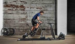 Rollentraining Im Winter Der Einstieg Ins Indoor Cycling Intersport Wohlleben