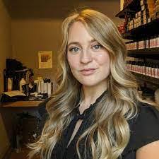 Lacy Morehead's Instagram, Twitter & Facebook