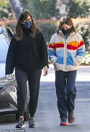 June 24, 2021 | 11:27am 1 of 17 enlarge image ben affleck looks exhausted as he meets up with jennifer garner in the palisades neighborhood of los angeles. Jennifer Garner Takes Her Children To Take A Look At Building Website As She Promotes New Movie Sure Day