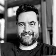 Darren Eller's Instagram, Twitter & Facebook