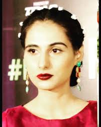 Jewellery Designer (@nazneentariqofficial) · Instagram 照片和视频