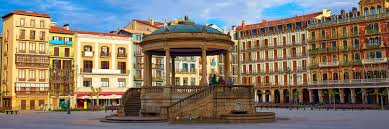 With a population of nearly 200,000 inhabitants and an overall metropolitan population of 320,000 it is the capital of the region of navarra. Pamplona Travel Guide Navarra Brittany Ferries