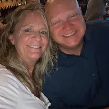 Who can renovate 2 commercial bathrooms in Greentree, Pittsburgh?