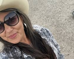 Sharon Watford's Instagram, Twitter & Facebook