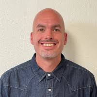 600+ "Dee-dee" profiles