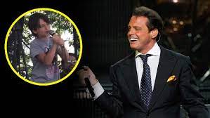 Luis miguel, zoé y claudia grant, ganadores en las categorías latinas la cantautora argentina claudia brant y el mexicano luis qué dicen hoy la hija de luis miguel y su ex pareja clarin.com. Otro Hijo De Famoso Que Pugna Por Ser Luis Miguel En Serie De Netflix Video Noticias Radio Ritmo Romantica Radio Ritmo Romantica