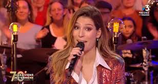 The duet reached number one in the uk, and number two in ireland. Allez Viens Je T Emmene Dans Les Annees 60 Les Adieux De Christophe Avec Elodie Frege Adamo Alliel Laury Thilleman Sur France 3 Toutelatele
