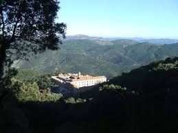 Massif des maures quoi visiter. Que Faire A En Vacances A Collobrieres Visite D Un Monument Balades Trouvez Votre Bonheur Avec Nos Balades Decouvertes Nature Et Patrimoine A Collobrieres Le Mag Mediterranee Porte Des Maures Tourisme