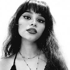 Photo posted by Oli Sykes (@olobersykes)