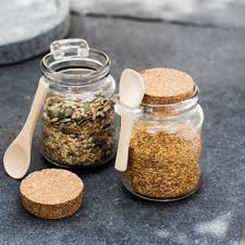 20 Accessoires Deco Pour Une Cuisine Stylee Fonctionnelle Pots A Epices En Verre Pots A Epices Accessoires Cuisine