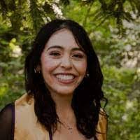 Mayra Sencion's Instagram, Twitter & Facebook