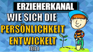 Stufenmodell nach erikson eric erikson war ein äußerst populärer psychoanalytiker mit er entwickelte ein modell zur persönlichkeitsentwicklung das 8 stufen beinhaltete. Stufenmodell Der Psychosozialen Entwicklung Nach Erik Erikson 1 2 Einfach Erklart Erzieherkanal Youtube