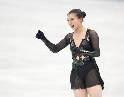 坂本花織（日语：坂本花織／さかもと かおり sakamoto kaori */?、2000年4月9日－）是一名日本花樣滑冰選手，出身於兵庫縣神戶市。2017年以黑馬之姿，在大獎賽系列表現亮眼，並以日本花式溜冰錦標賽第二名取得代表日本參加2018年平昌奧運資格，獲個人成績第. S100rfks0squ9m