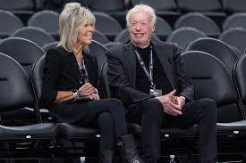 Elkind: Mel Weiss is sinking his firm