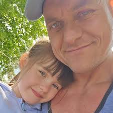 Has anyone brought anything through AliExpress or Alibaba. If so did you  have any problems Please.