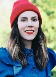 Lea Fleming's Instagram, Twitter & Facebook