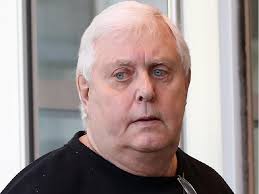 Crown says men accused of multimillion-dollar Ponzi scheme 'lived lavishly' 