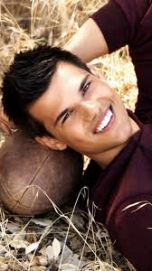 69 top taylor lautner twilight wallpapers , carefully selected images for you that start with t letter. Celebrity Taylor Lautner 720x1280 Wallpaper Id 715049 Mobile Abyss