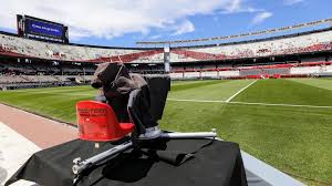 La tv pública emitirá desde mañana dos partidos de la liga profesional por fecha, lo que implica el regreso parcial del fútbol gratuito desde junio de 2017. Vuelve El Futbol Gratis La Tv Publica Transmitira Dos Partidos Por Fecha La Ocho Am830