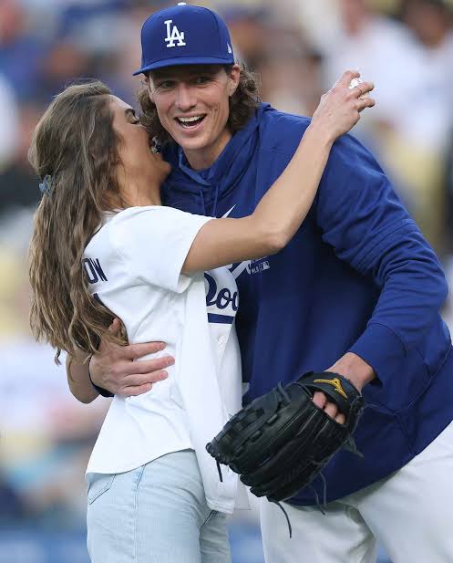 Dodgers Pitcher Tyler Glasnow and His Wife Meghan Are Expecting Their First  Baby