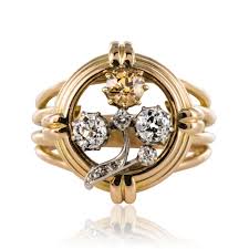 C'est le symbole intemporel de votre amour et de votre engagement éternel. Bague Retro Trefle De Diamants Bijoux Anciens Bagues Anciennes Bijouxbaume