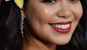 ISLE DUO EXEC-PRODUCE 'BEND' FILM