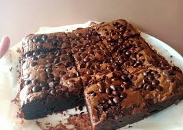 Panganan dengan rasa cokelat manis legit, brownies cukup populer di indonesia. Resep Brownies Panggang Fudgy Tanpa Mixer Kekinian