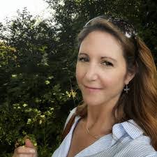 Bronwyn Silva's Instagram, Twitter & Facebook